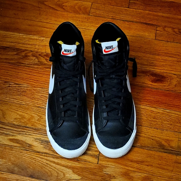 Men's Hightop Nike - Picture 2 of 5